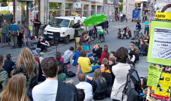 Straßenlesung mit Anna Mateur