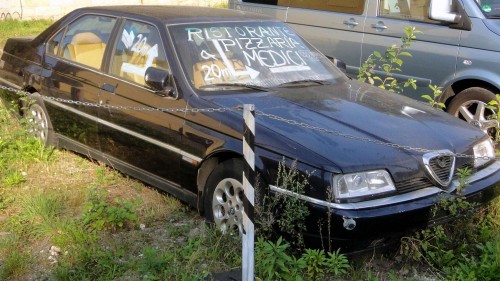 Wrack-Werbung im Hinterhof der Bautzner Straße