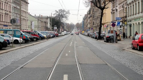 Um die Mittagszeit ist die "Königsbrücker" auch jetzt schon breit genug.