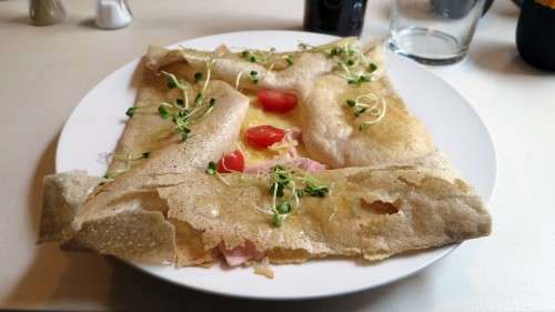 Aus Buchweizenmehl und Wasser: Galette