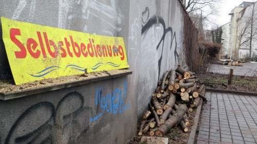 Ob das für die Holzstücke gilt? Eher ein Überbleibsel aus Aluna-Zeiten.