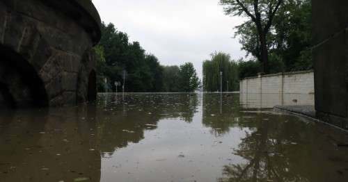 Der Prießnitzsee unterhalb des Diakonissenkrankenhauses