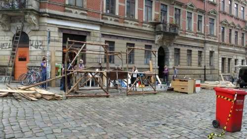 Wieder da: Der Western-Saloon am Martin-Luther-Platz