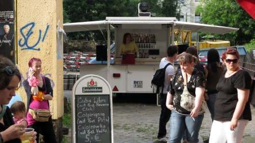 Trauriger Bierwagen ... keiner kauft.