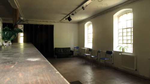 der leere Saal