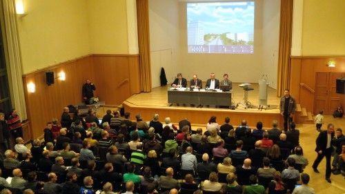 Der Clara-Schumann-Saal im Kulturrathaus war voll.