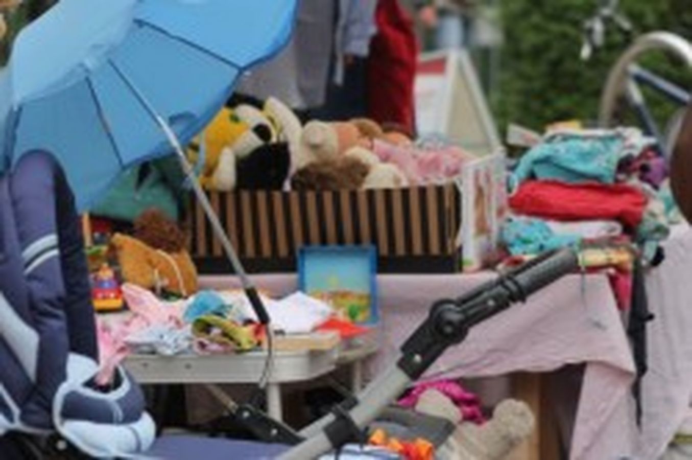 Gebrauchte Kindersachen - Foto: Archiv