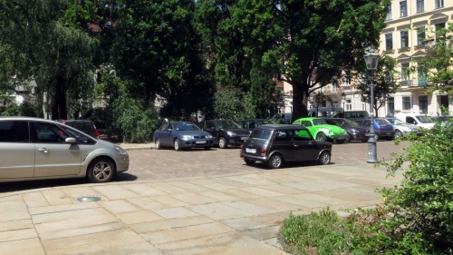 Vor dem Haupteingang der Kirche kann künftig nicht mehr geparkt werden.