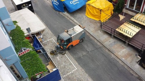 Nun blitzt die Alaunstraße wieder.