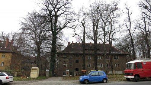Insgesamt knapp 150 Wohnungen gibt es in dem Komplex oberhalb des Hechtparks
