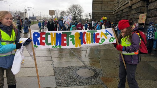 Rechnet richtig - das kann man nach knapp 14 Monaten schon verlangen, oder?