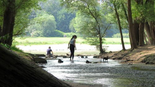 Wenig Wasser an der Prießnitzmündung.