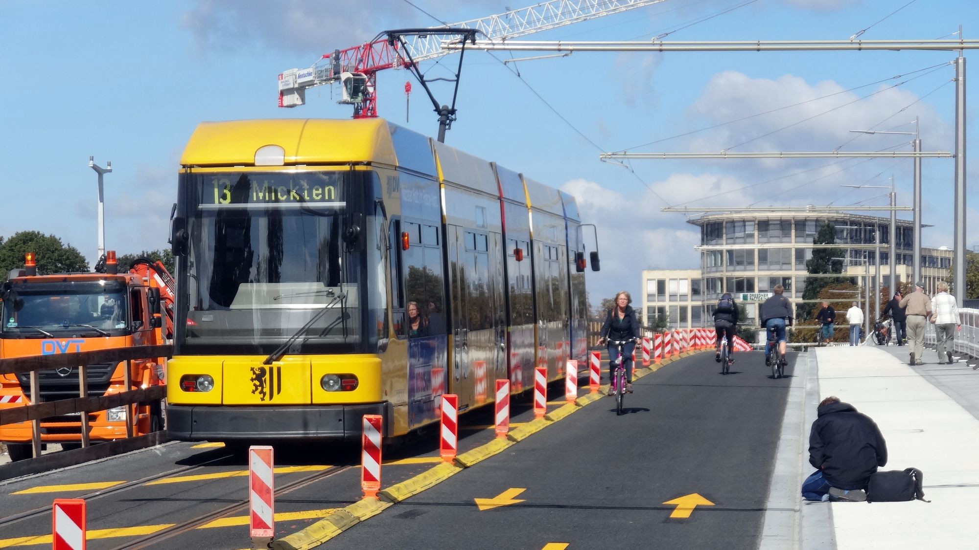 Macht morgen früh Pause - die Straßenbahn Foto: Archiv/Y. Safwan.