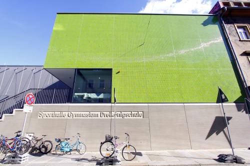 Die grüne Halle der Dreikönigschule an der Alaunstraße - Foto: Youssef Safwan