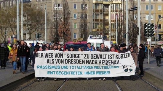 Am Albertplatz trafen sich zwei Nopegida-Demonstrationen