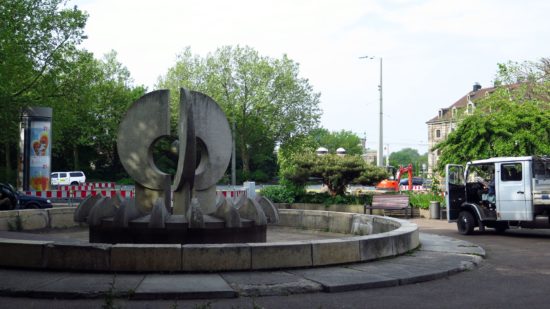 Am Neustädter Markt erneuert die Drewag zwar gerade Leitungen, aber der Brunnen ruht weiter vor sich hin.