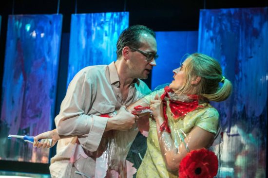 Philipp Otto und Sarah Bonitz in einer Szene aus Virginia Woolf - Foto: Detlef Ulbrich