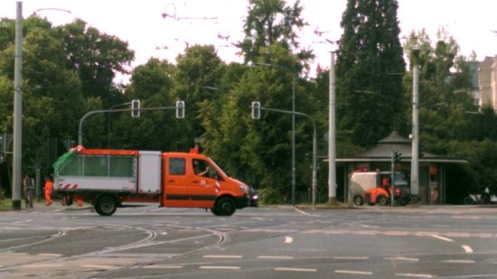 Nachdem das Festgebiet gereinigt war, nahm sich die Stadtreinigung die Peripherie vor.