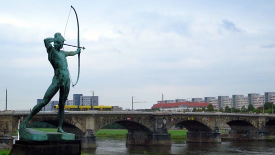 Ab 5. September dürfen dann auch wieder Autos drüberfahren.