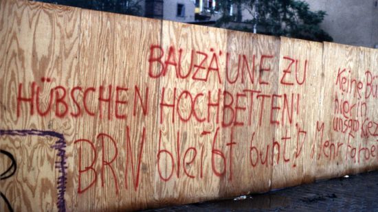 Bauzäune zu Hochbetten - Foto: Lothar Lange