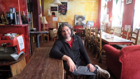 David Schwartz in seiner Cantina Revolucion