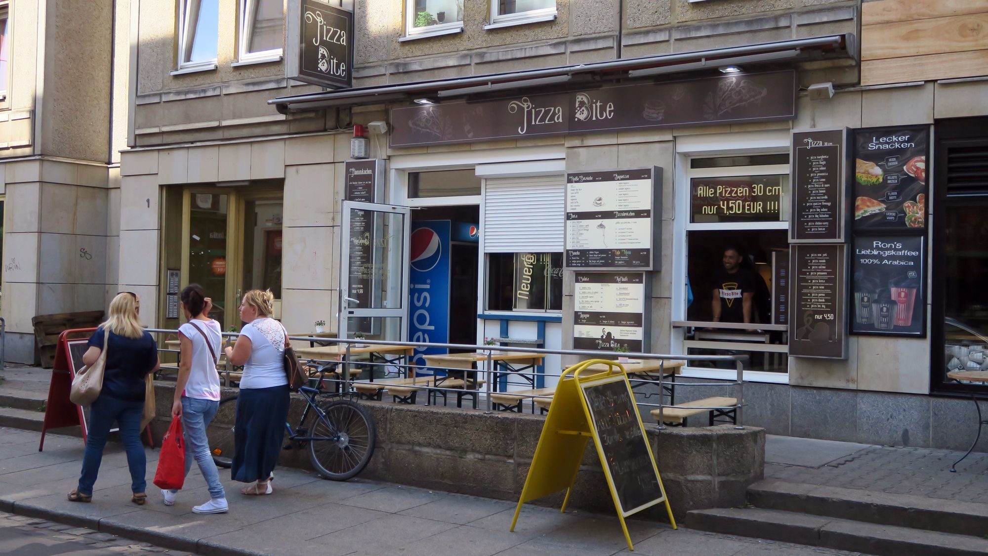 Pizza Bite auf der Alaunstraße