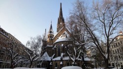 Die Martin-Luther-Kirche von hinten.