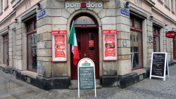 Pomodoro an der Sebnitzer Ecke Görlitzer Straße