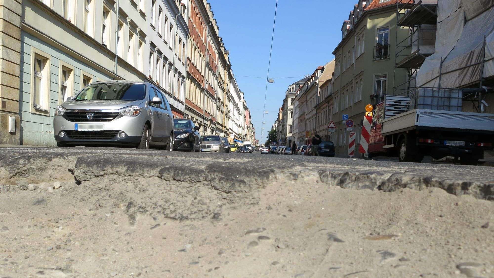 Schlagloch an der Louisen-/Ecke Pulsnitzer Straße