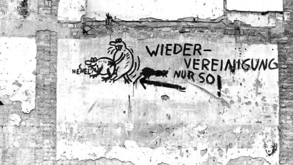 eines der ersten Wende-Graffiti