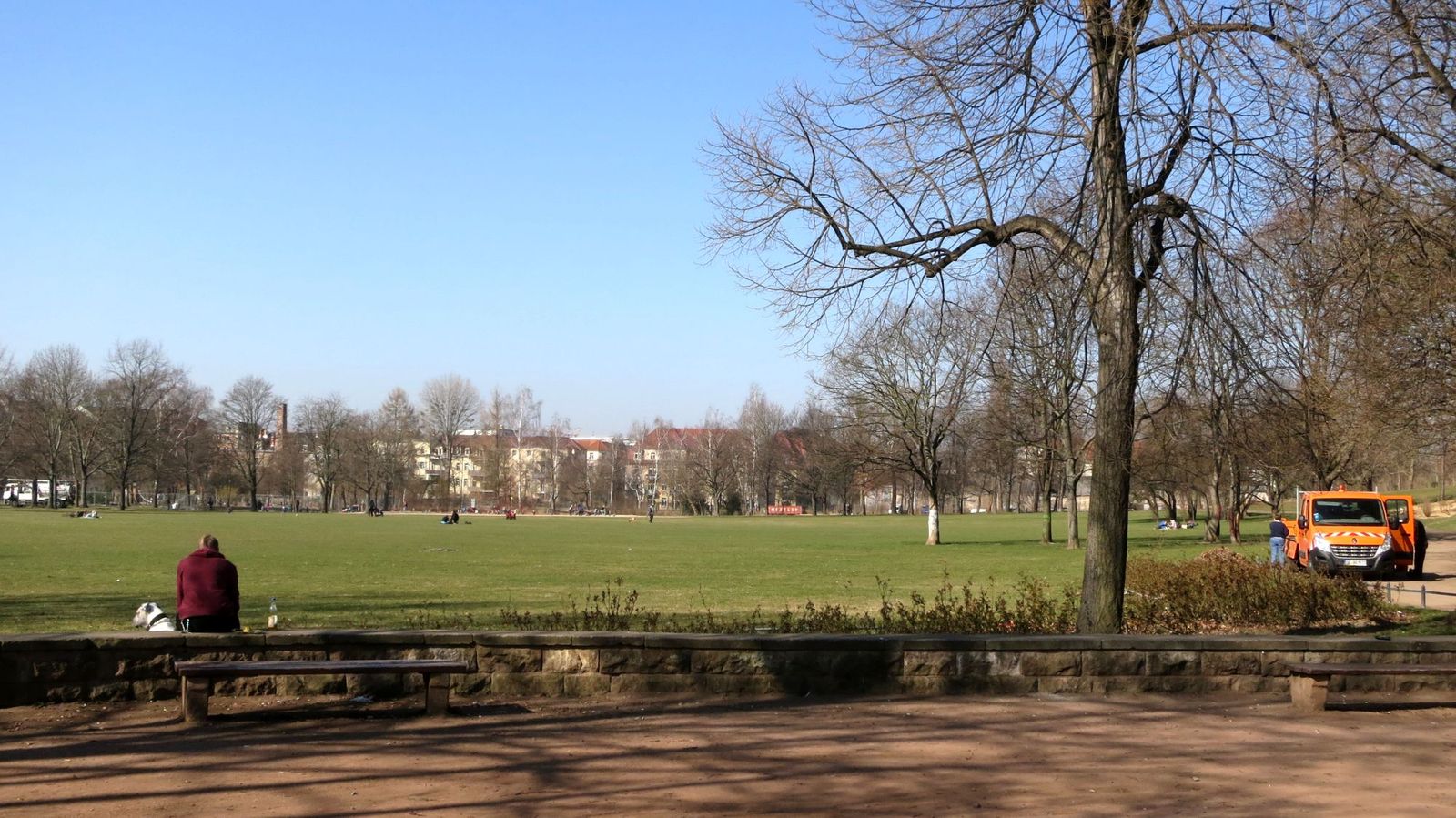 Heute Morgen wurde das Plätzchen wieder aufgeräumt.