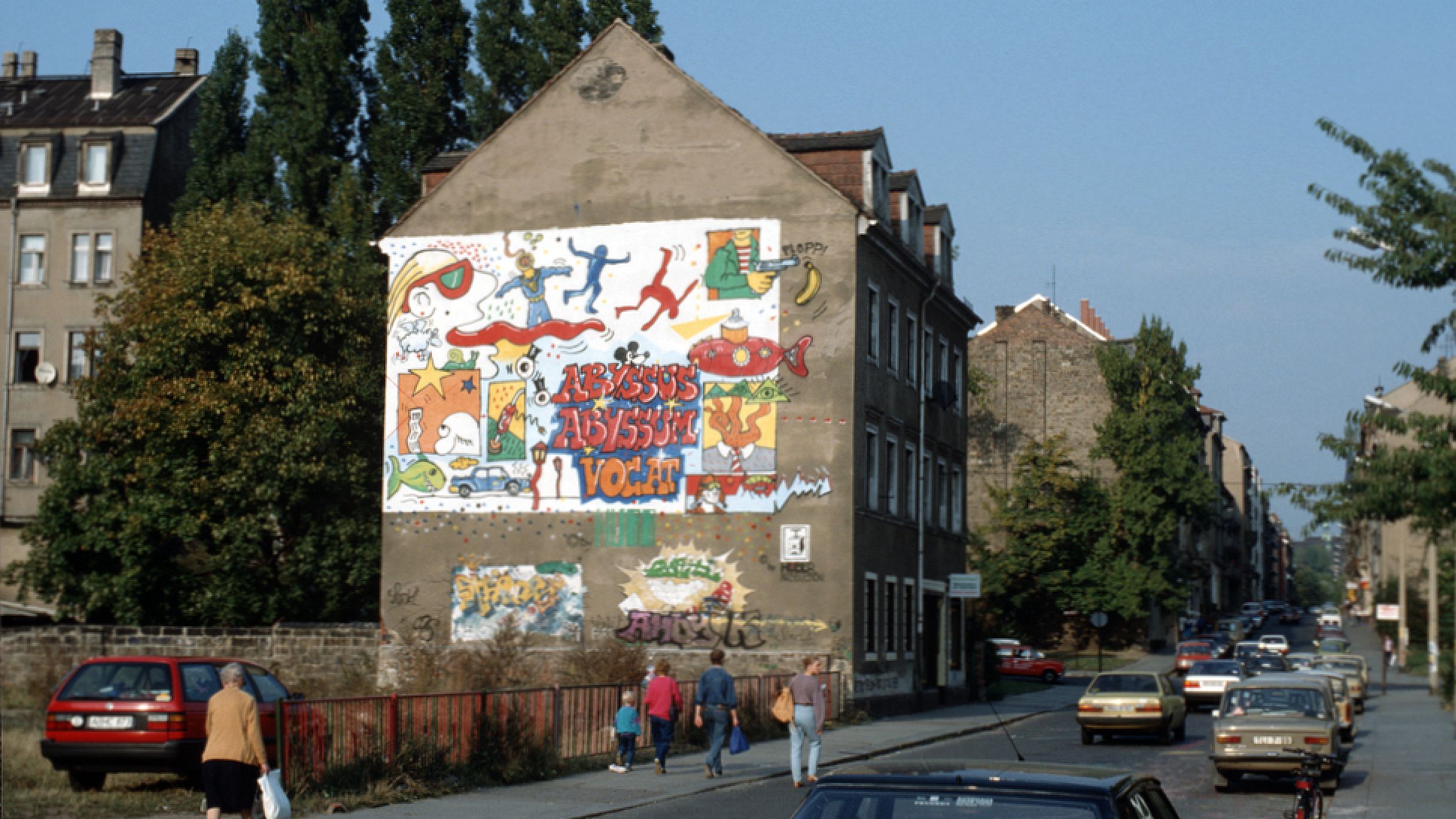 Alaunstraße im Jahr 1990 - gegenüber von der Scheune - Foto: Stadtarchiv/Lothar Lange