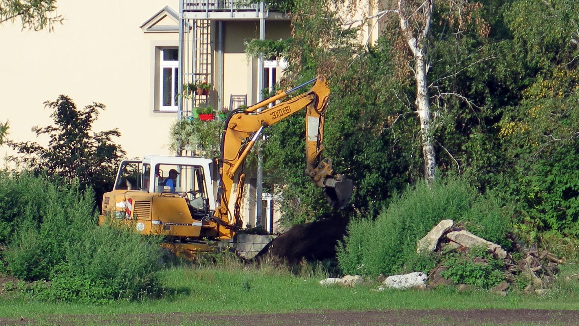 Baustart am Russensportplatz