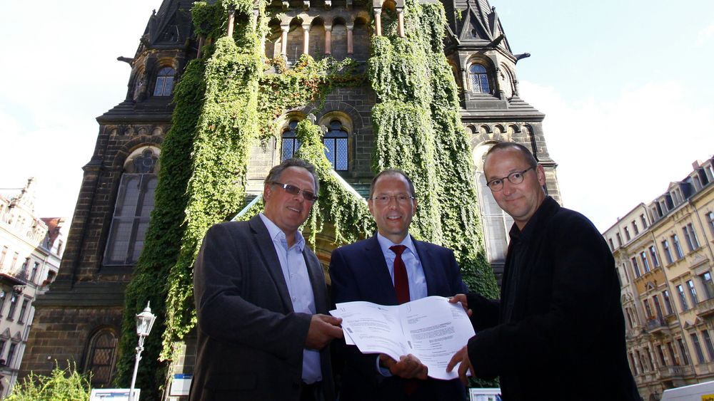 Kirchspiel-Vorsteher Christoph Hahn, Innenminister Markus Ulbig, Pfarrer Eckehard Möller