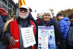 "Herz statt Hetze" - Demonstration - Foto: Youssef Safwan