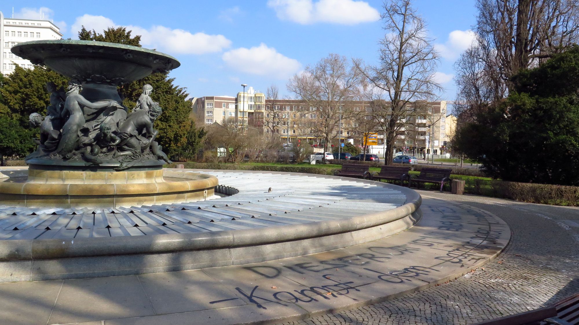 Spruch am Brunnen