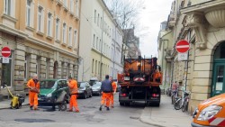 Straßenausbesserungen an der Louise-/Ecke Pulsnitzer Straße