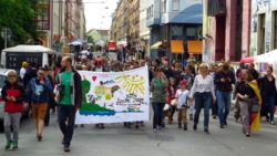 Kinder-Umzug auf der Louisenstraße