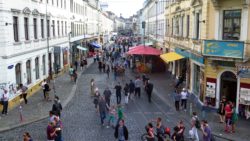 Die Rothenburger Straße am Sonntag Nachmittag.