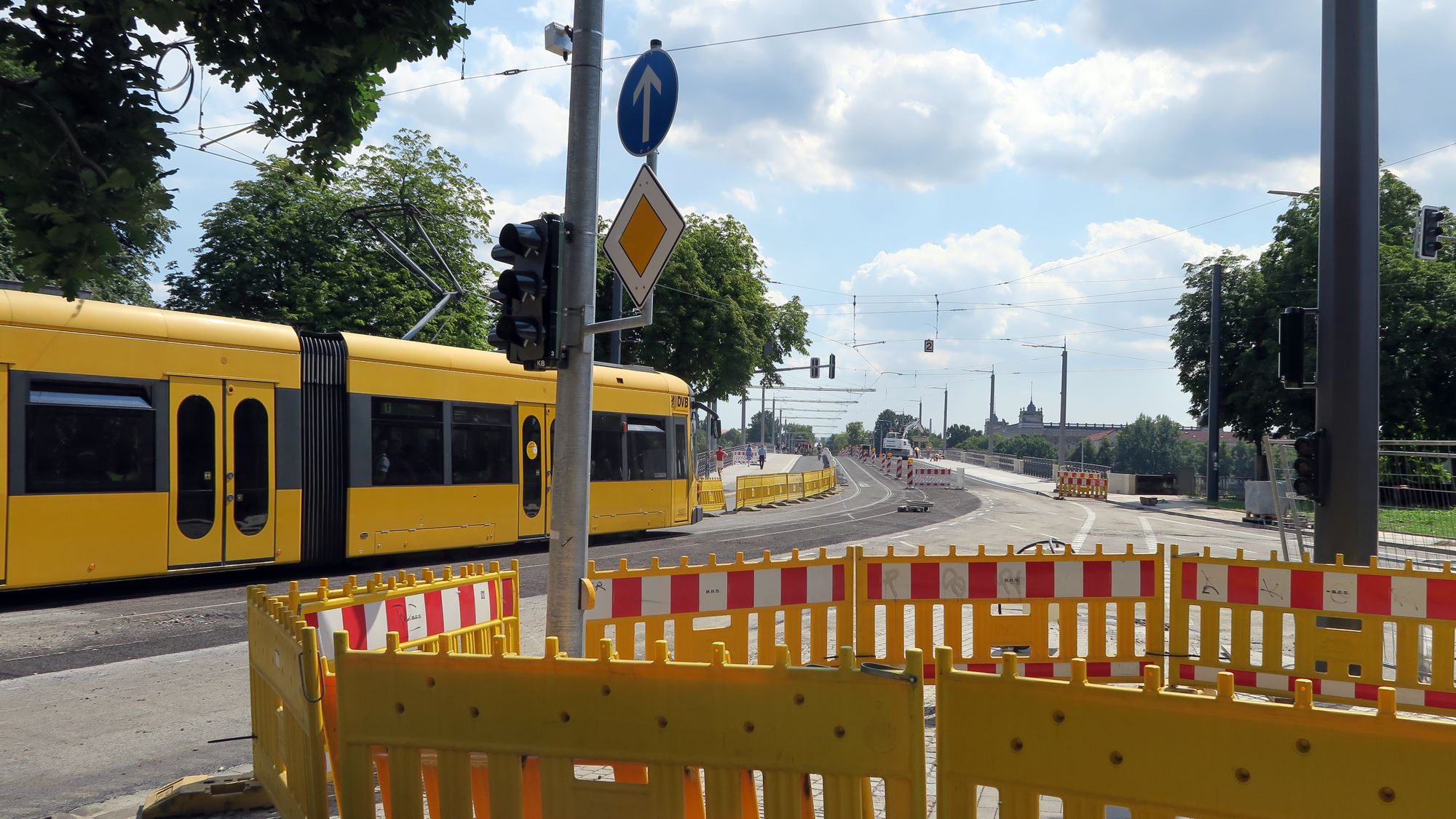 Albertbrücke macht für zwei Wochen bahnfrei.