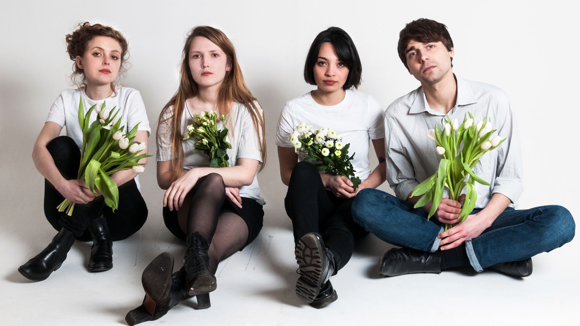 Die Heiterkeit: Sonja Deffner, Stella Sommer, Hanitra Wagner, Philipp Wulf. Foto: Malte Spindler