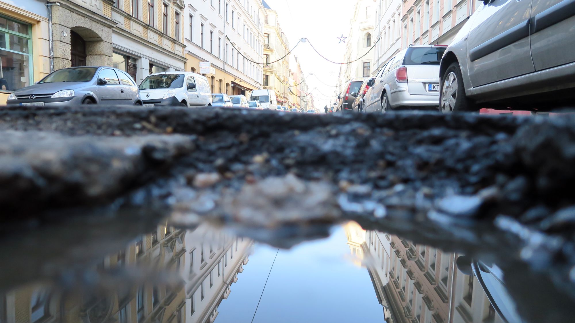 Louisenstraße im Schlagloch-Spiegel