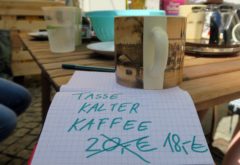 Der Kommerz macht auch nicht bei kaltem Kaffee halt.