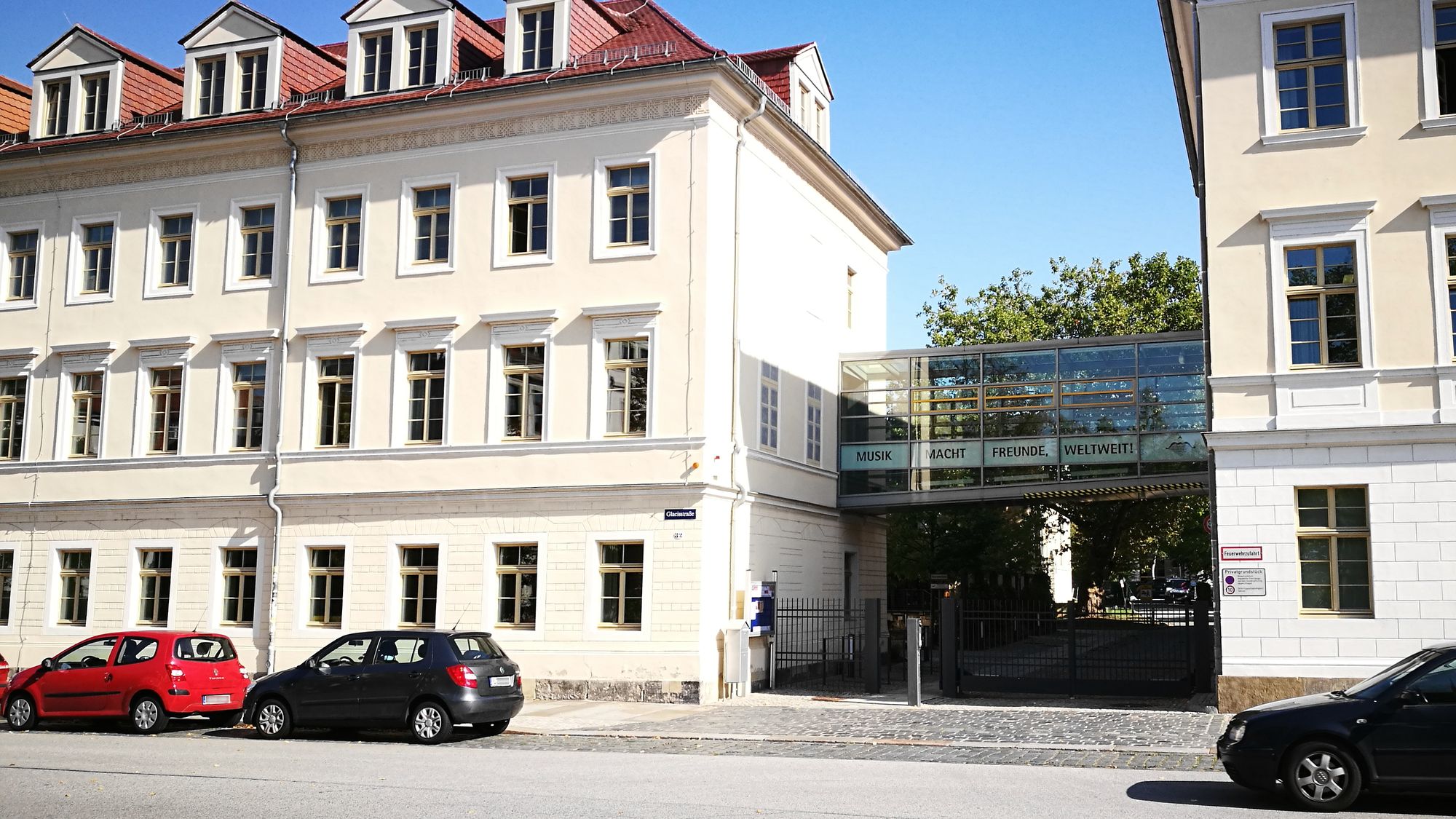 Die Hauptgeschäftsstelle des Heinrich-Schütz-Konservatoriums auf der Glacistraße