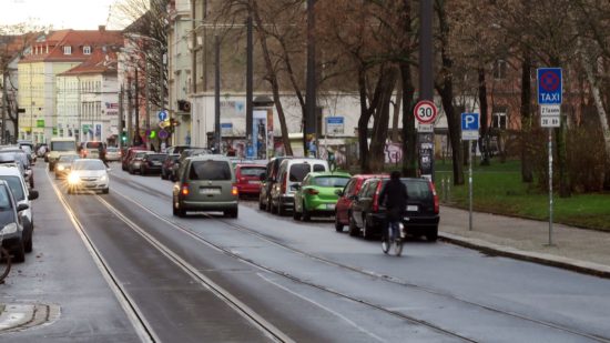 Tempo 30 auf dem Bischofsweg gilt nur in Richtung Königsbrücker.