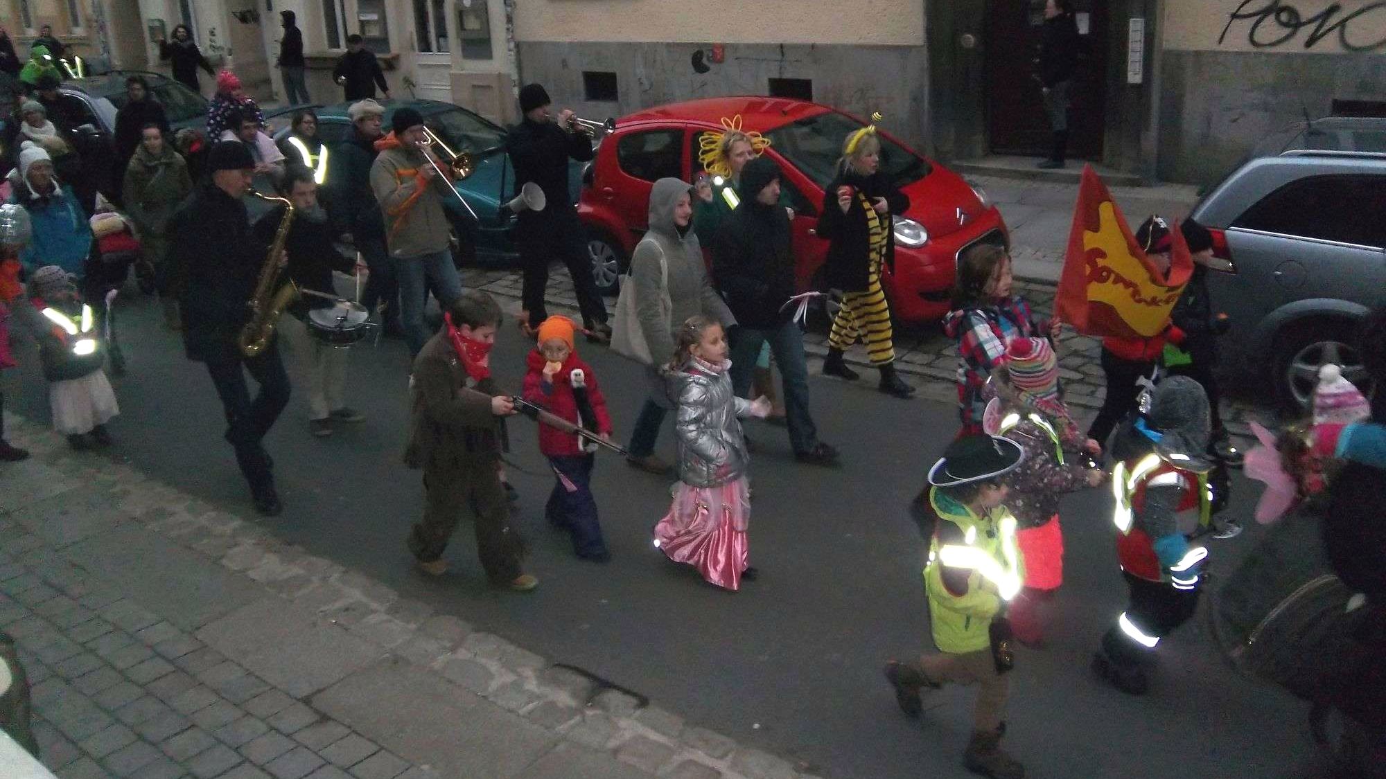 Faschingsumzug durch die Neustadt - Foto: Archiv 2013