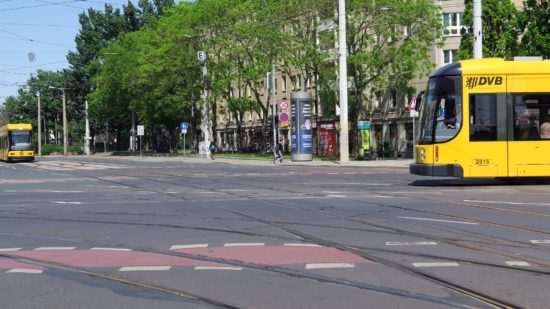 Bahnen jetzt mit Tempo 10 über den Platz.