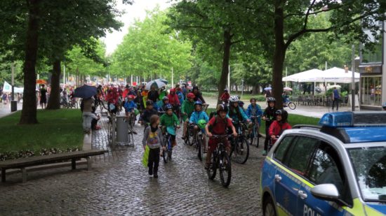 Fahrrad-Demonstration zum Erhalt der Nus.