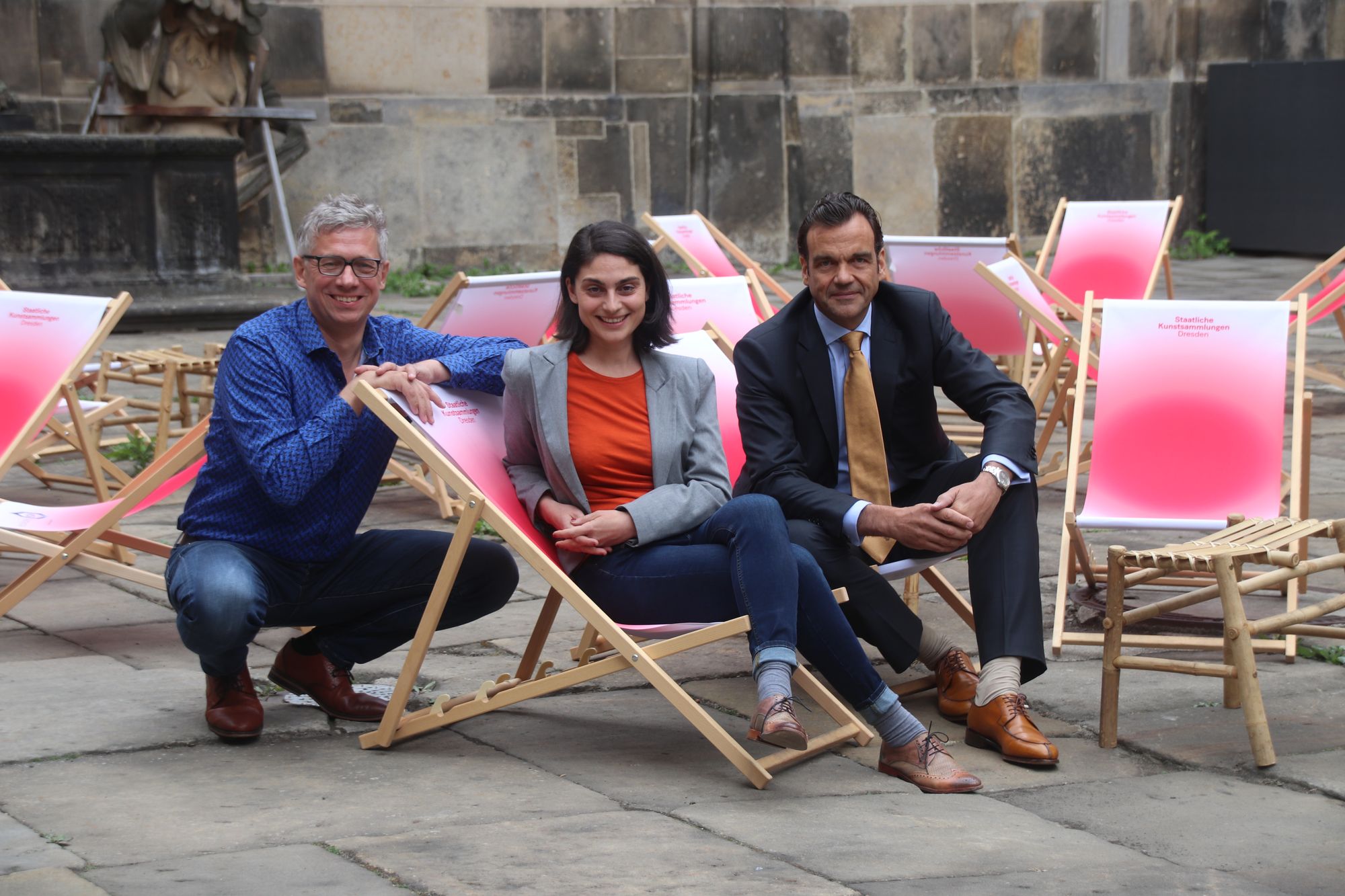 Hauptintiator Jörg Polenz (l.), Noura Dirani von den Staatlichen Kunstsammlungen und Großsponsor Christoph Gröner (CG-Gruppe stellen die neue Saison vor.