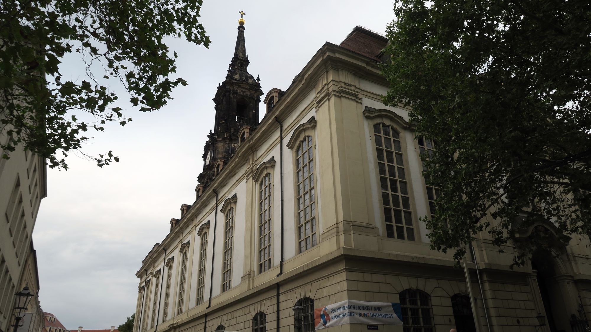 Dreikönigskirche an der Hauptstraße - Foto: Anton Launer